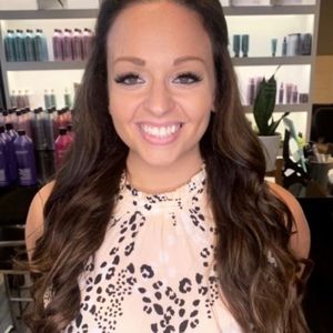 Meet your Posher, Brittney